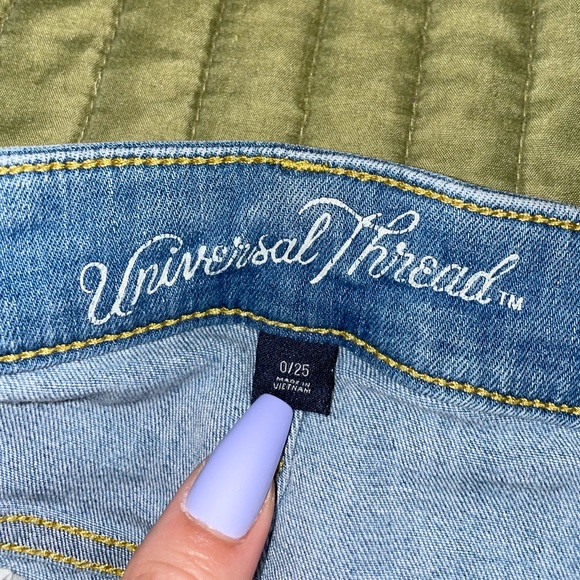 Universal Thread (𝕊𝔸𝕃𝔼) - Picture 5 of 7